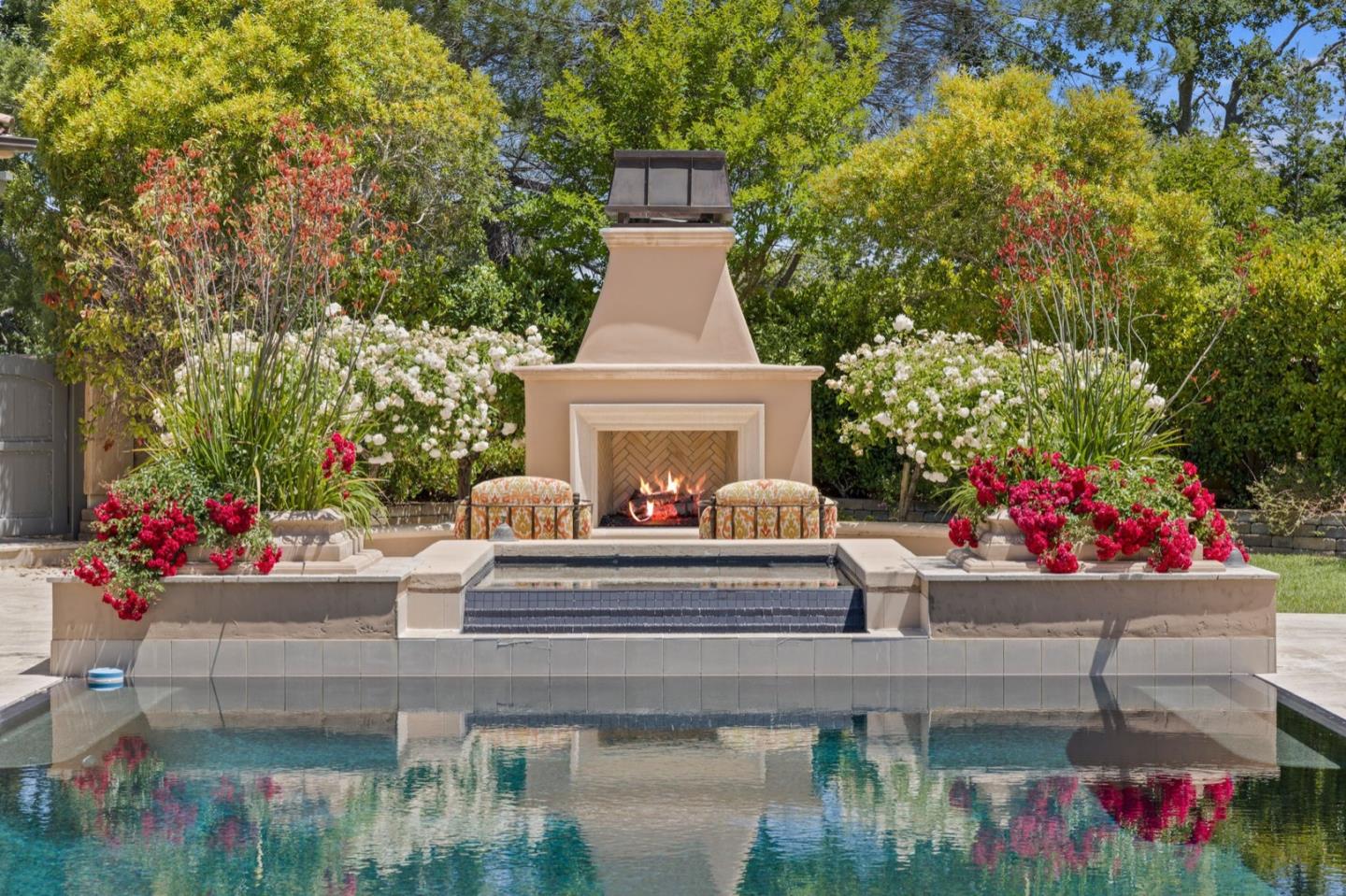 Detail Gallery Image 54 of 82 For 25751 Elena Rd, Los Altos Hills,  CA 94022 - 6 Beds | 8/1 Baths