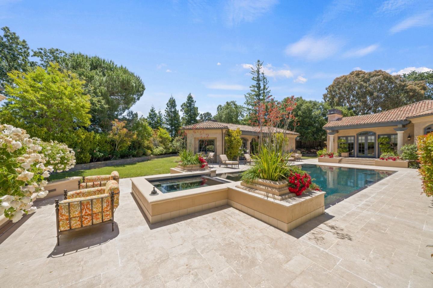 Detail Gallery Image 57 of 82 For 25751 Elena Rd, Los Altos Hills,  CA 94022 - 6 Beds | 8/1 Baths