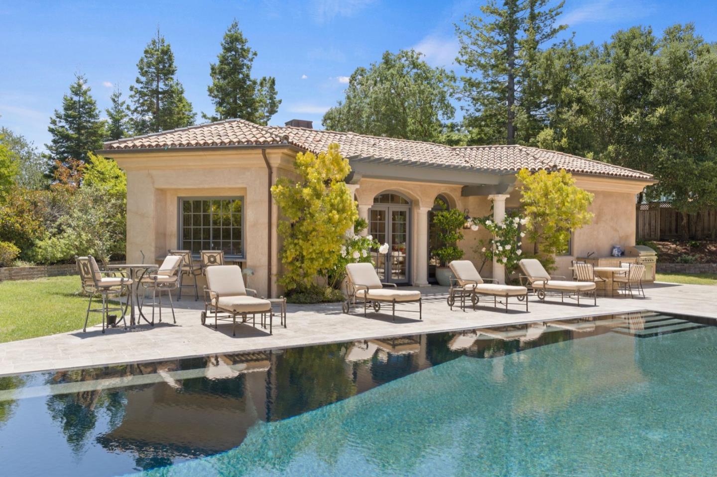 Detail Gallery Image 58 of 82 For 25751 Elena Rd, Los Altos Hills,  CA 94022 - 6 Beds | 8/1 Baths