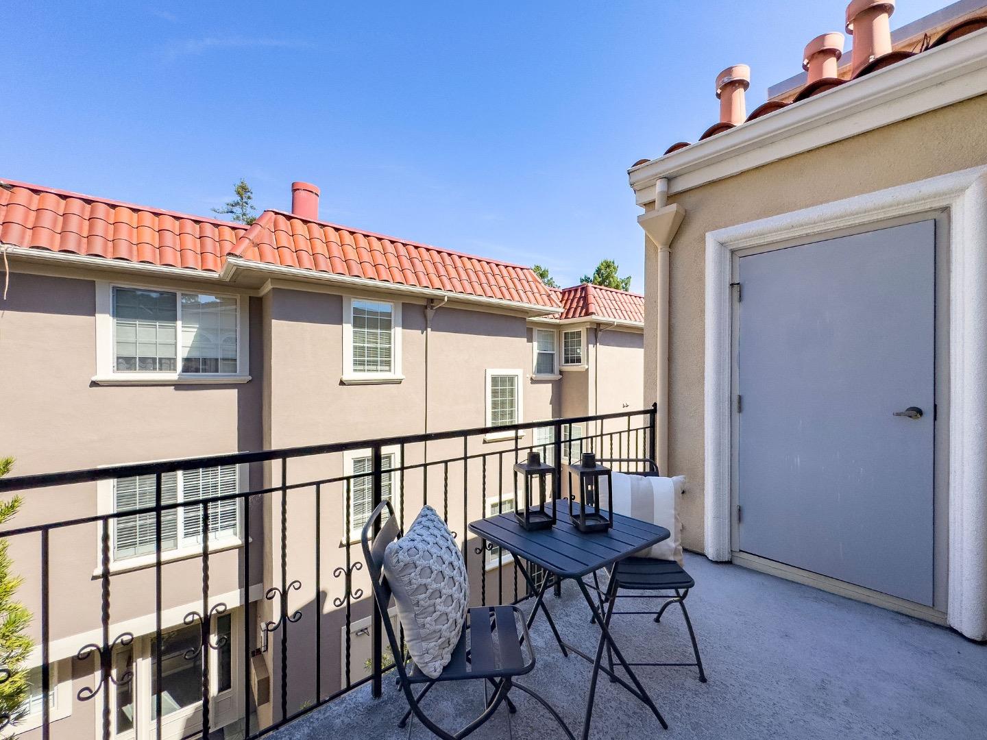 Detail Gallery Image 39 of 51 For 530 El Camino Real #302,  Burlingame,  CA 94010 - 2 Beds | 2 Baths
