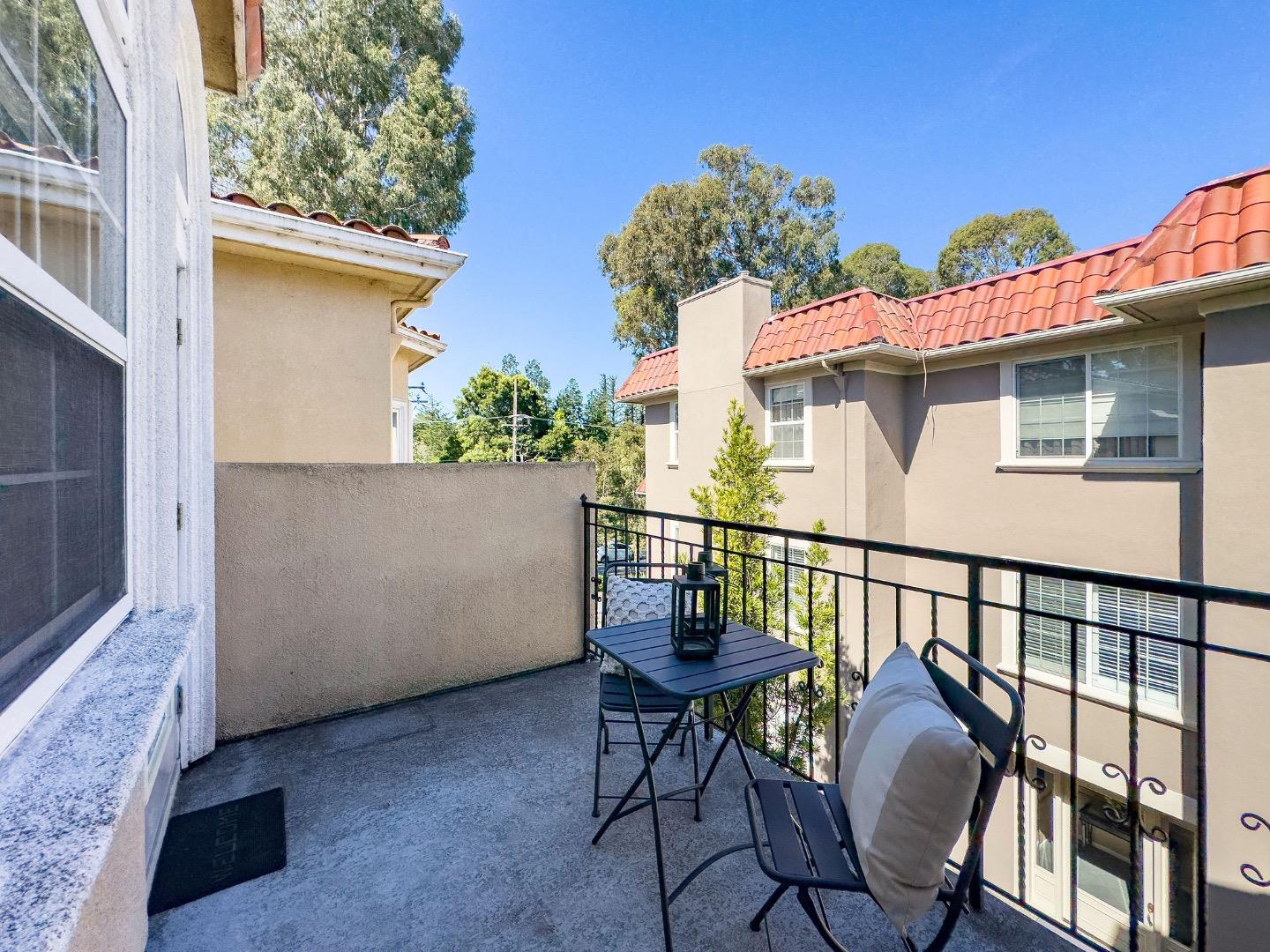 Detail Gallery Image 40 of 51 For 530 El Camino Real #302,  Burlingame,  CA 94010 - 2 Beds | 2 Baths