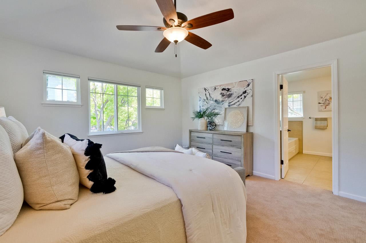 Detail Gallery Image 26 of 68 For 2115 Windrose Pl, Mountain View,  CA 94043 - 3 Beds | 2/1 Baths