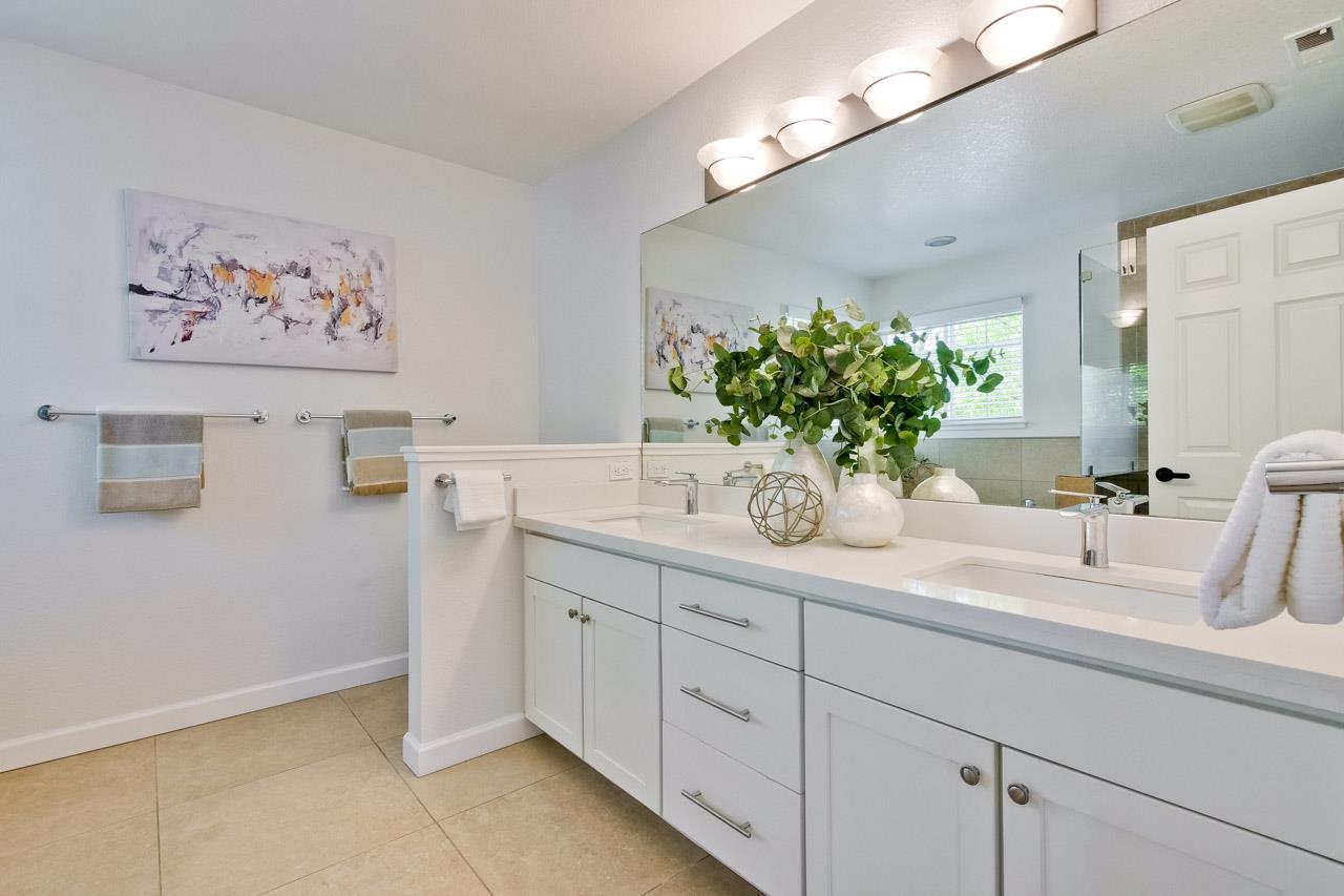 Detail Gallery Image 28 of 68 For 2115 Windrose Pl, Mountain View,  CA 94043 - 3 Beds | 2/1 Baths