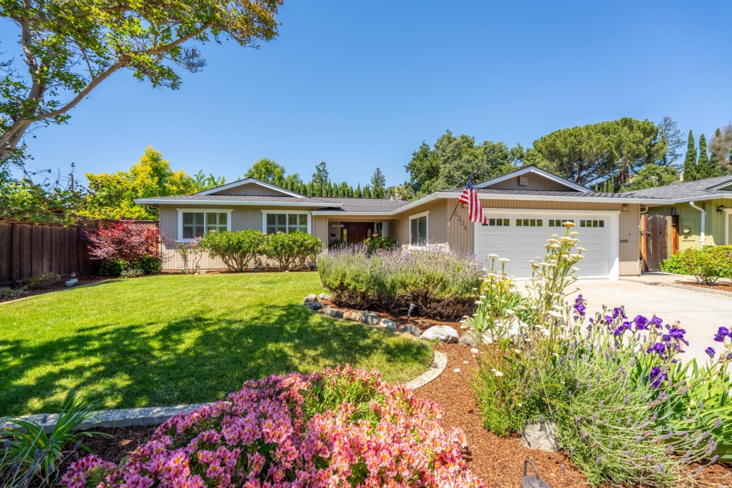 Detail Gallery Image 1 of 1 For 5304 Lenora Ave, San Jose,  CA 95124 - 4 Beds | 2/1 Baths