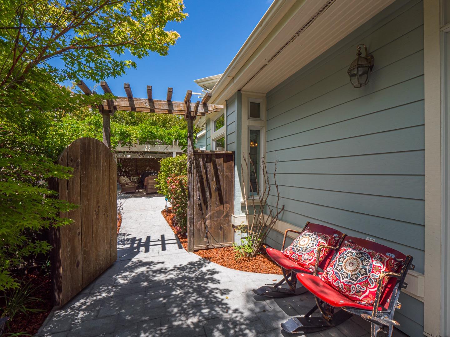 Detail Gallery Image 41 of 112 For 150 Fox Ct, Scotts Valley,  CA 95066 - 4 Beds | 3/1 Baths