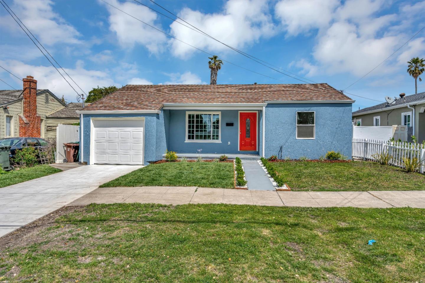 Detail Gallery Image 1 of 1 For 2541 Rheem Ave, Richmond,  CA 94804 - 2 Beds | 1 Baths