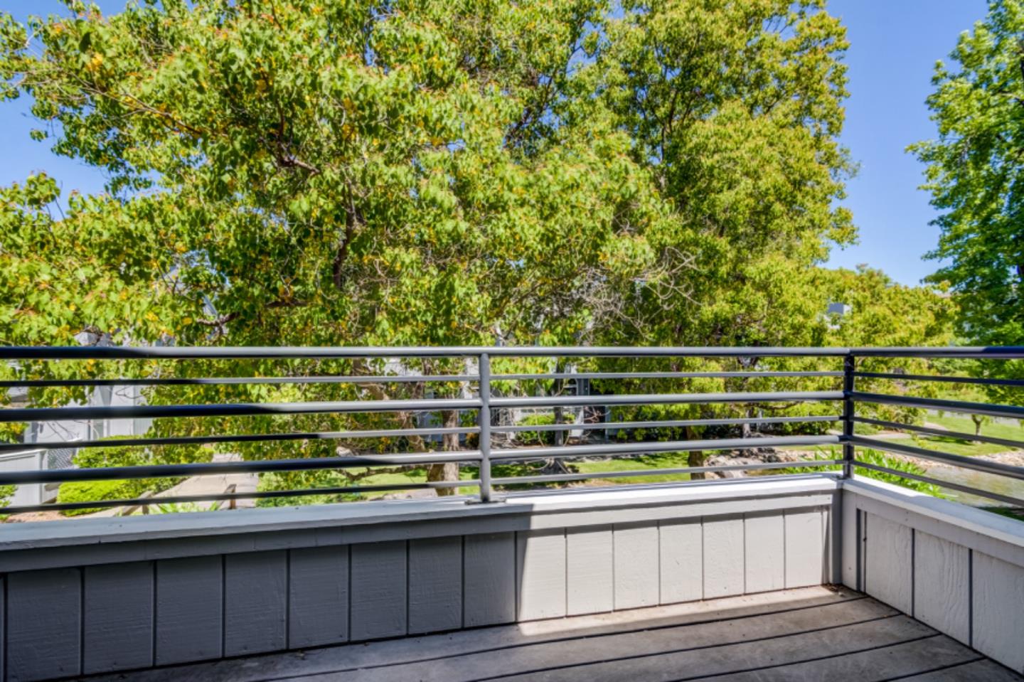 Detail Gallery Image 14 of 26 For 308 Rock Creek Way, Pleasant Hill,  CA 94523 - 2 Beds | 2/1 Baths