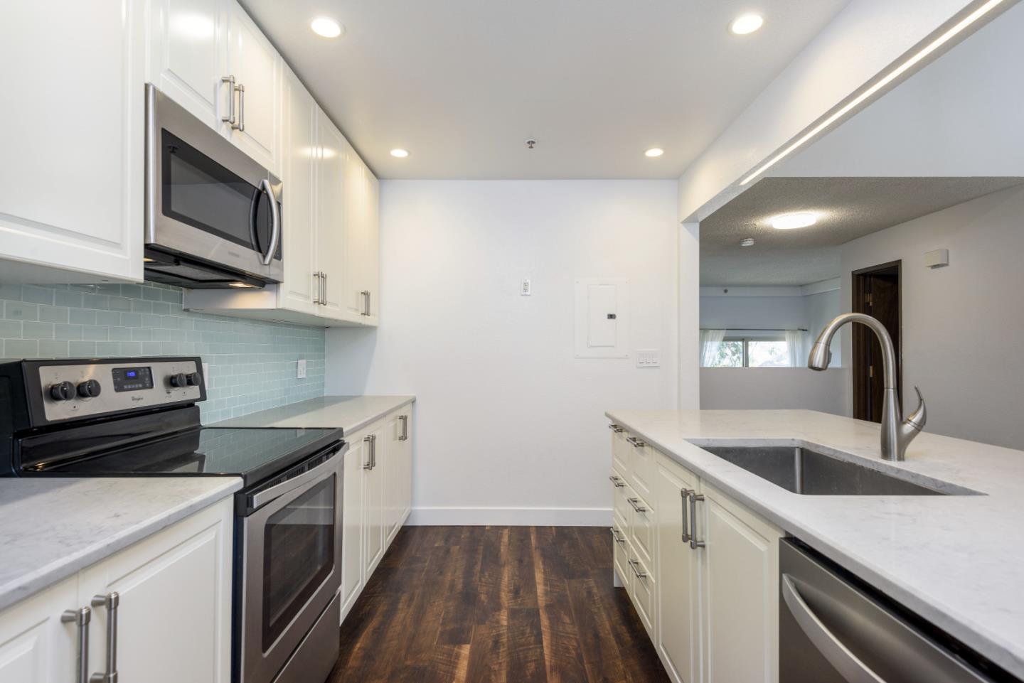 Detail Gallery Image 28 of 42 For 308 Philip Dr, Daly City,  CA 94015 - 3 Beds | 2/1 Baths