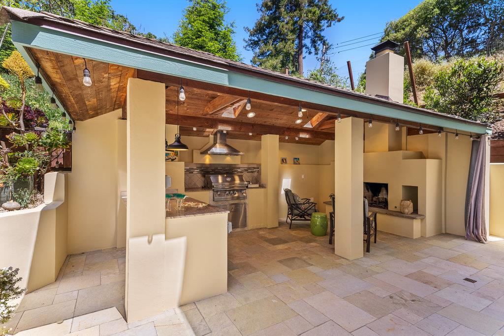 Detail Gallery Image 32 of 45 For 661 Cliff Dr, Aptos,  CA 95003 - 3 Beds | 2/1 Baths