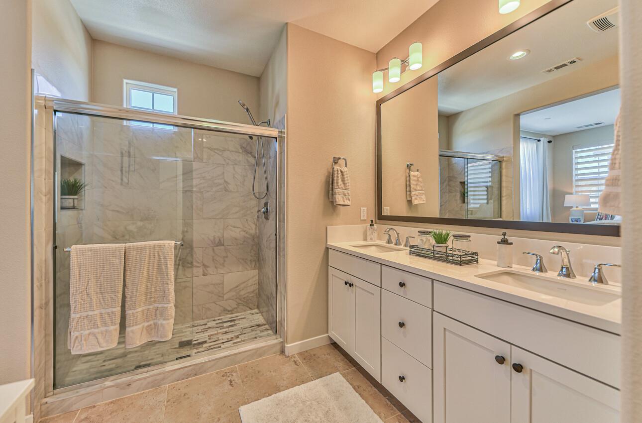 Detail Gallery Image 14 of 52 For 493 Hood Way, Marina,  CA 93933 - 3 Beds | 2/1 Baths
