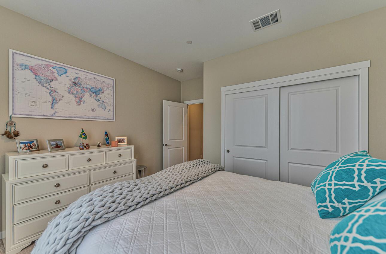 Detail Gallery Image 22 of 52 For 493 Hood Way, Marina,  CA 93933 - 3 Beds | 2/1 Baths