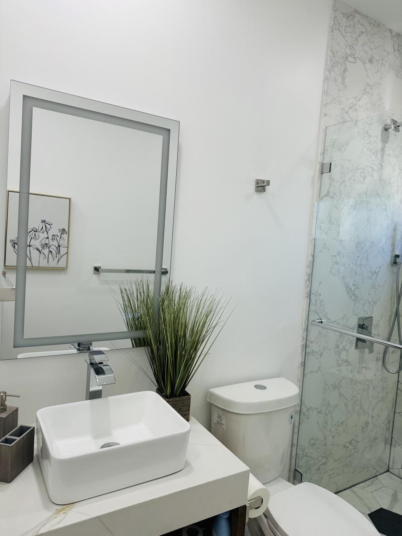 Detail Gallery Image 20 of 26 For 350 E 8th St, Stockton,  CA 95206 - 3 Beds | 2 Baths
