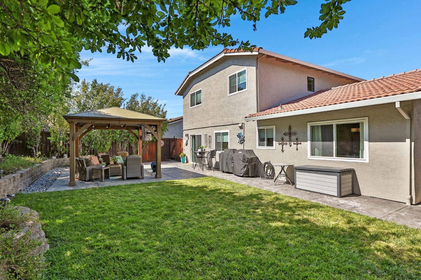 Detail Gallery Image 27 of 30 For 3527 Stacey Ct, Pleasanton,  CA 94588 - 4 Beds | 2/1 Baths