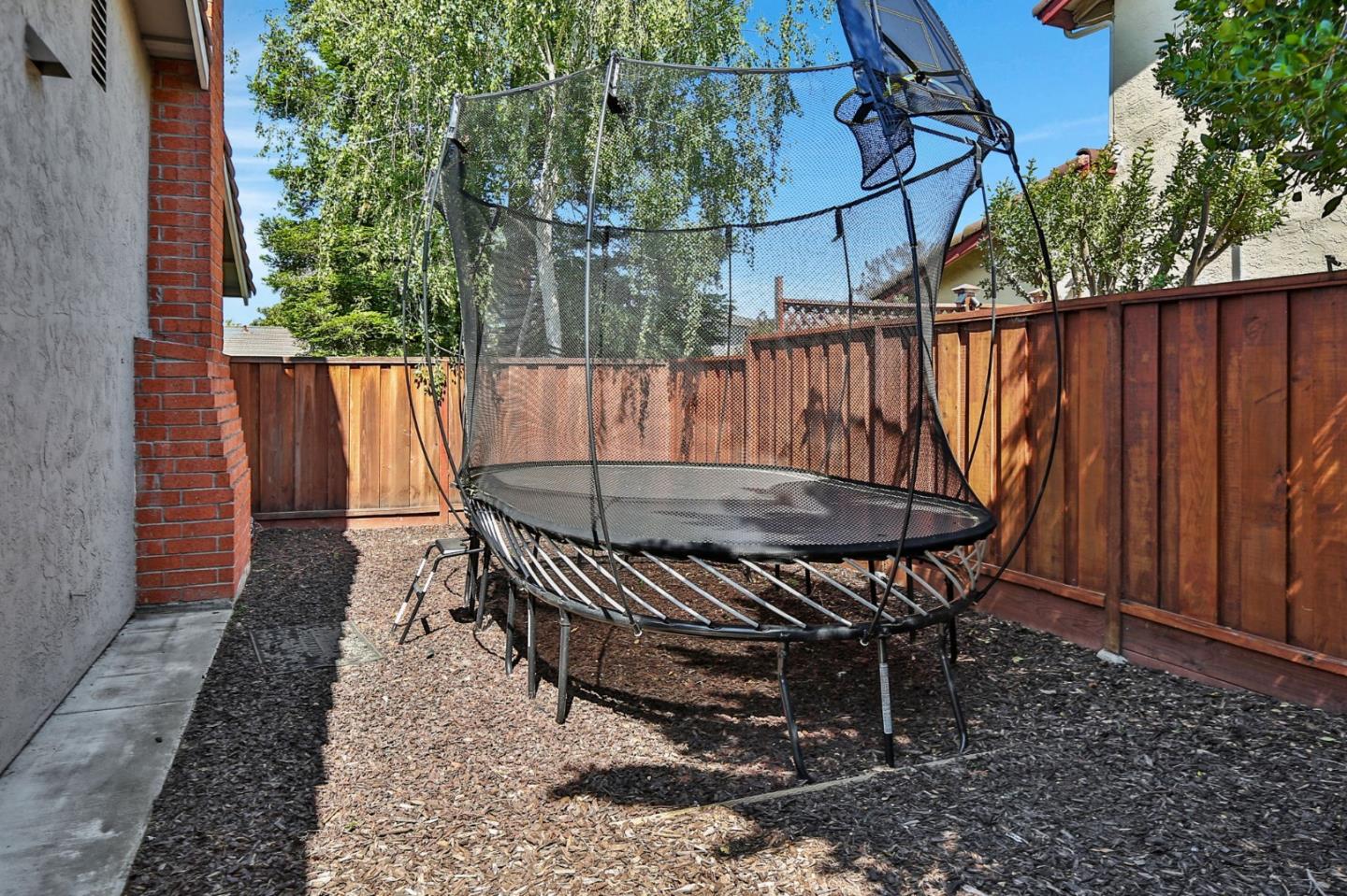 Detail Gallery Image 29 of 30 For 3527 Stacey Ct, Pleasanton,  CA 94588 - 4 Beds | 2/1 Baths