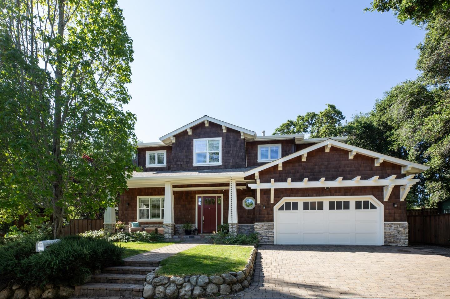 Detail Gallery Image 1 of 1 For 40 Bishop Oak Ct, Menlo Park,  CA 94025 - 4 Beds | 3/1 Baths