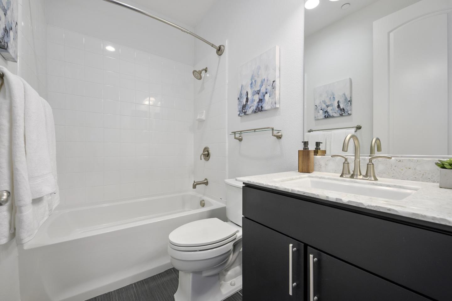Detail Gallery Image 20 of 27 For 652 Sea Anchor Dr #2208,  Redwood City,  CA 94063 - 3 Beds | 2/1 Baths