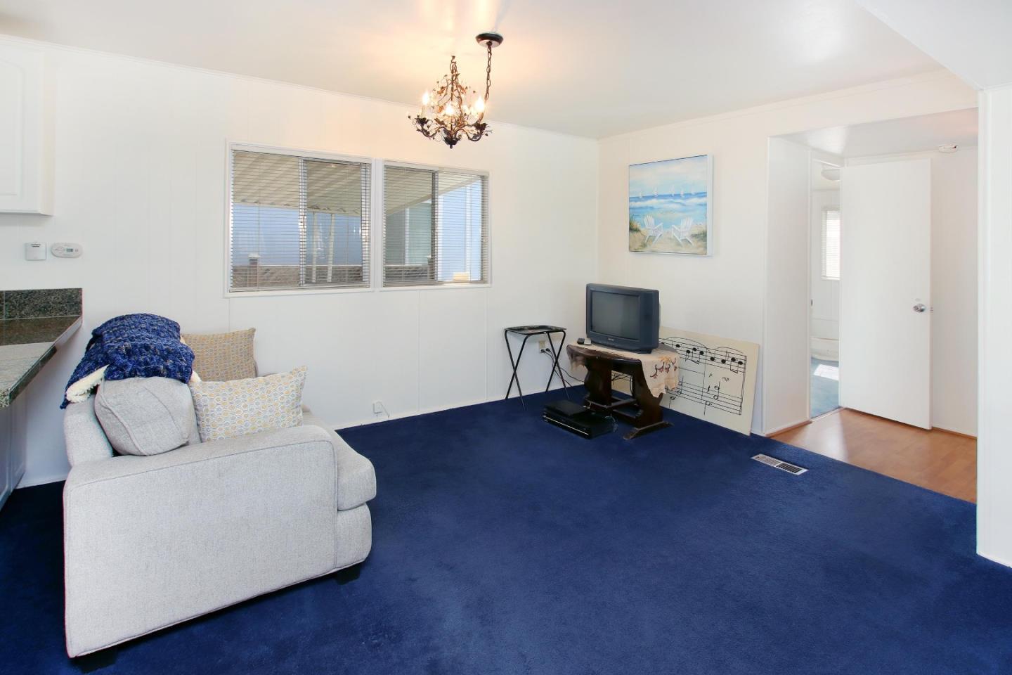 Detail Gallery Image 5 of 25 For 1099 38th Ave #101,  Santa Cruz,  CA 95062 - 2 Beds | 1 Baths