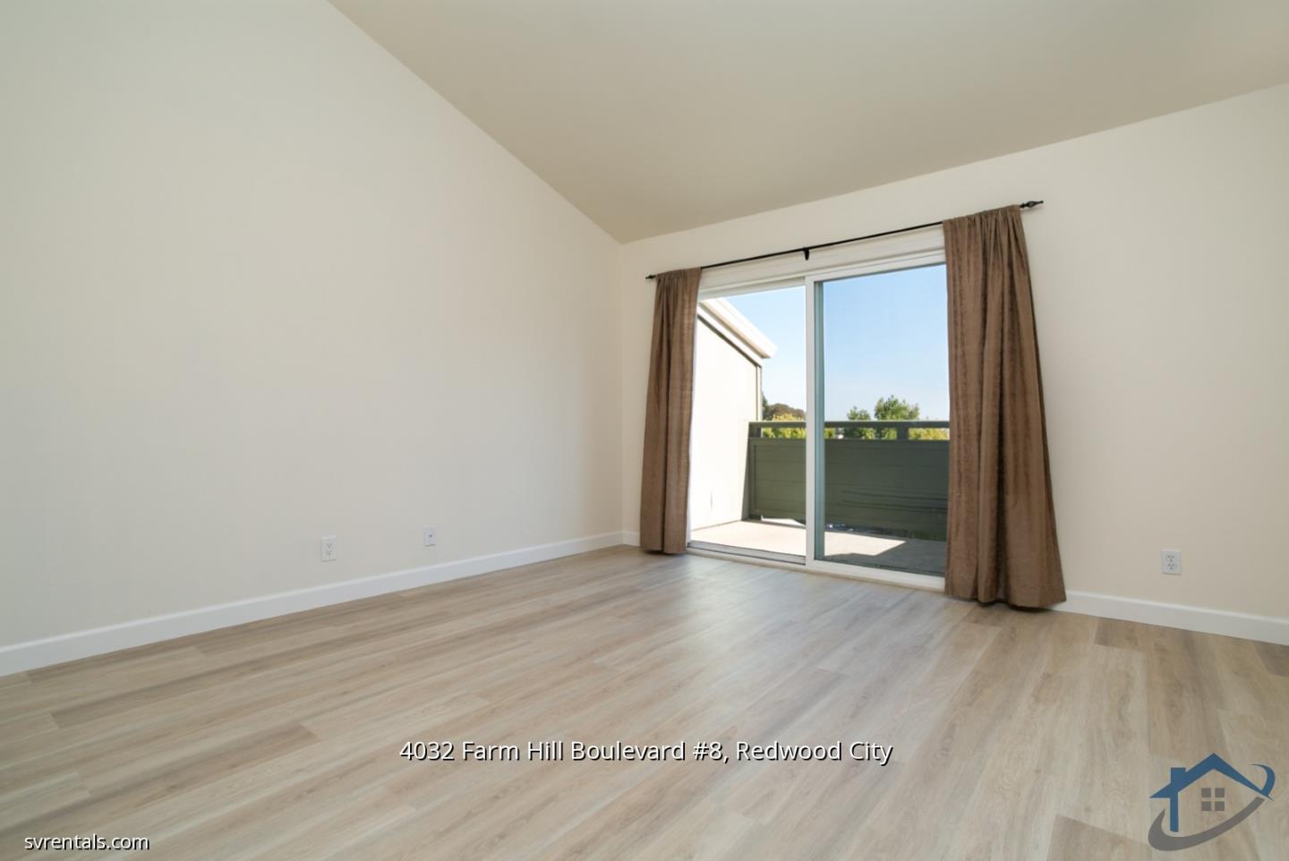 Detail Gallery Image 12 of 23 For 4032 Farm Hill Blvd #8,  Redwood City,  CA 94061 - 2 Beds | 1/1 Baths