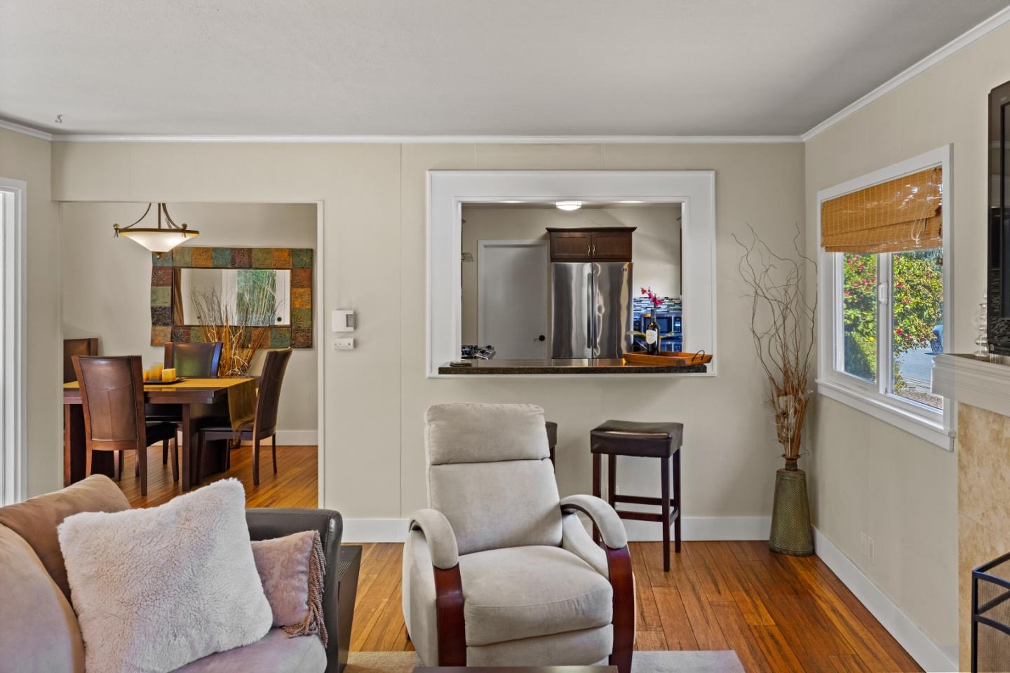 Detail Gallery Image 7 of 34 For 1780 Prescott Ave, Monterey,  CA 93940 - 2 Beds | 1 Baths