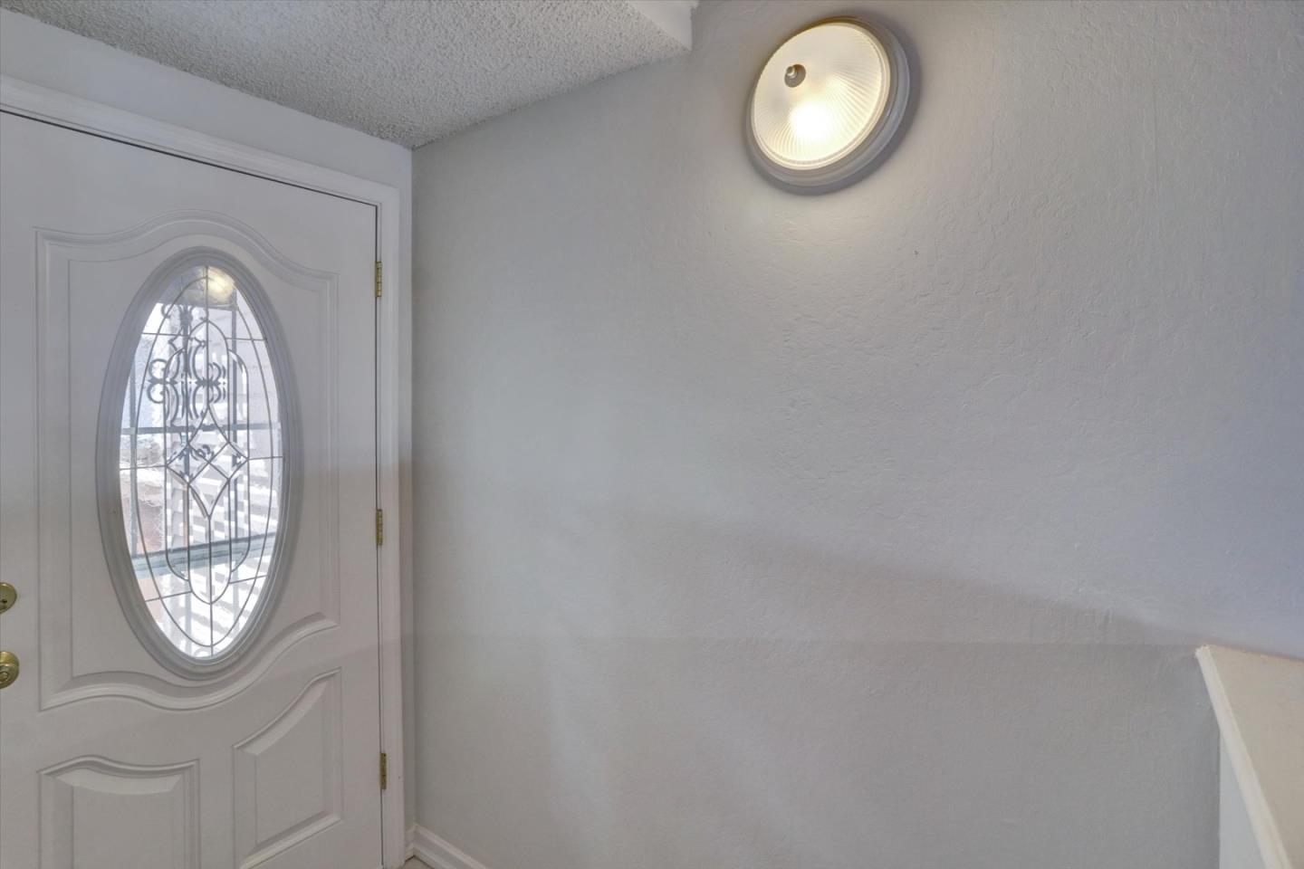 Detail Gallery Image 6 of 42 For 2230 Wexford Ave, South San Francisco,  CA 94080 - 4 Beds | 2/1 Baths