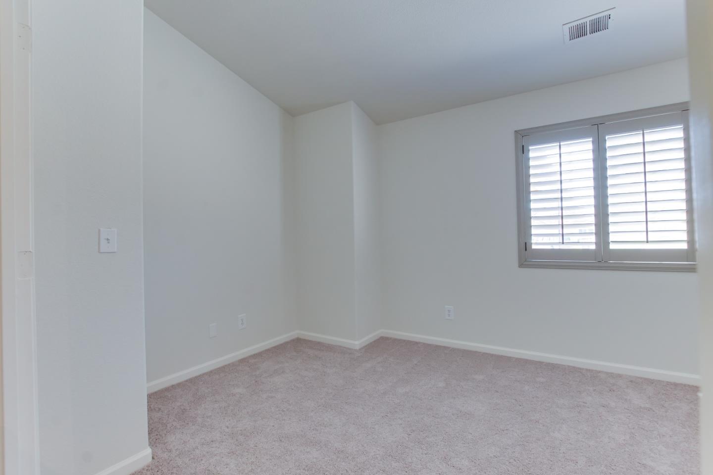 Detail Gallery Image 14 of 42 For 1220 Kimberly Ct, Hollister,  CA 95023 - 3 Beds | 2 Baths