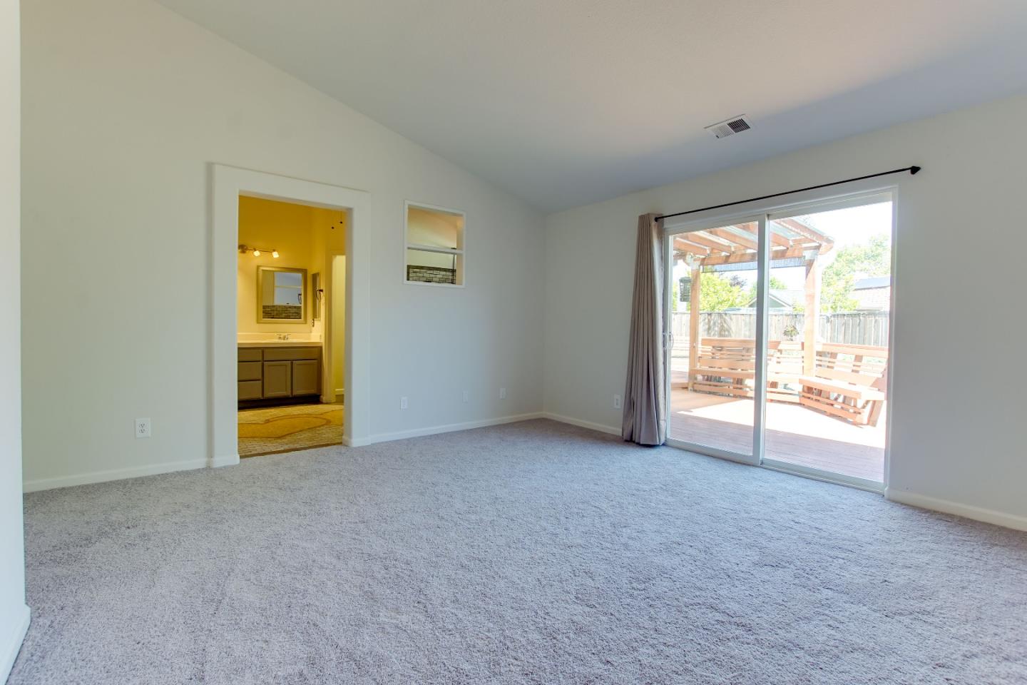 Detail Gallery Image 27 of 42 For 1220 Kimberly Ct, Hollister,  CA 95023 - 3 Beds | 2 Baths