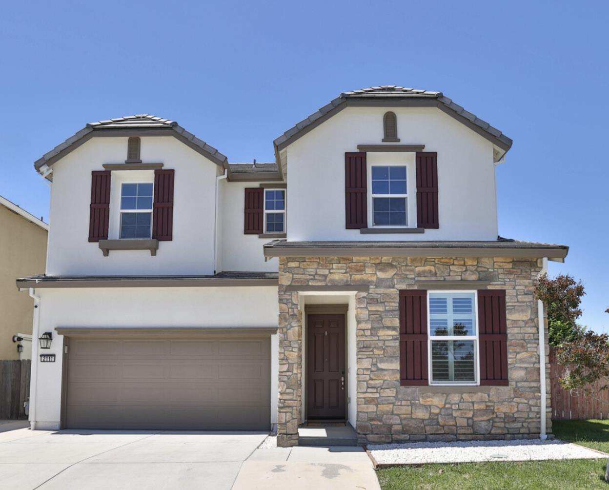 2111 Nora Dr, Hollister, CA 95023 photo 2