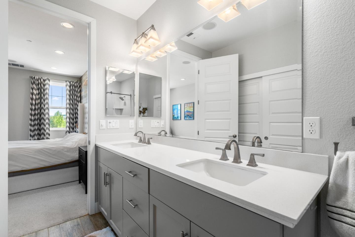 Detail Gallery Image 30 of 67 For 377 Derby Ave, San Mateo,  CA 94403 - 2 Beds | 2/1 Baths