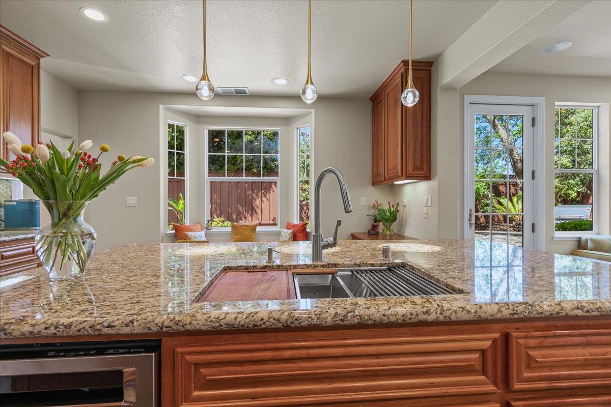 Detail Gallery Image 14 of 51 For 127 Verde Ct, Los Gatos,  CA 95032 - 4 Beds | 3/1 Baths