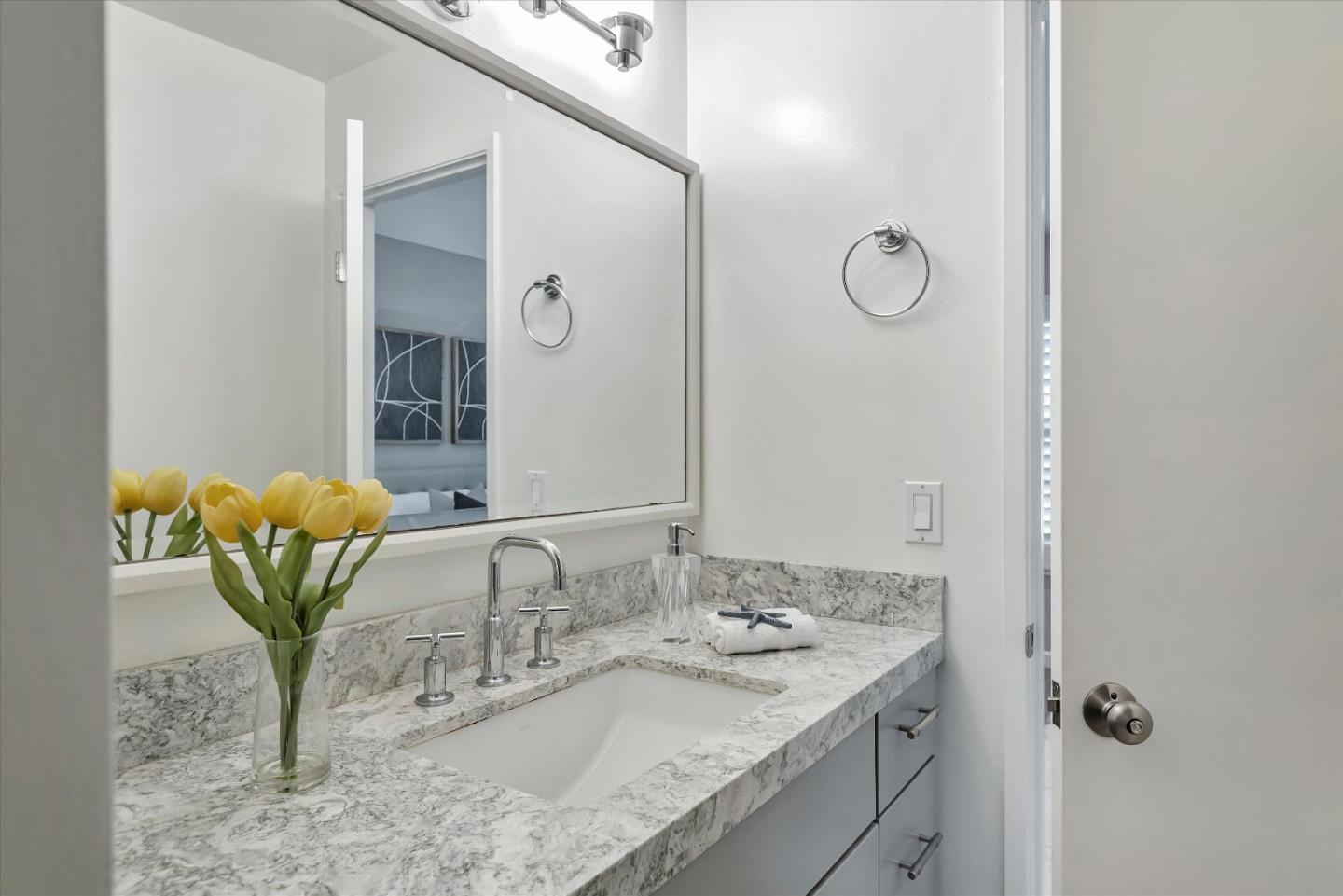 Detail Gallery Image 15 of 29 For 1668 Vista Del Sol #8,  San Mateo,  CA 94404 - 2 Beds | 2 Baths