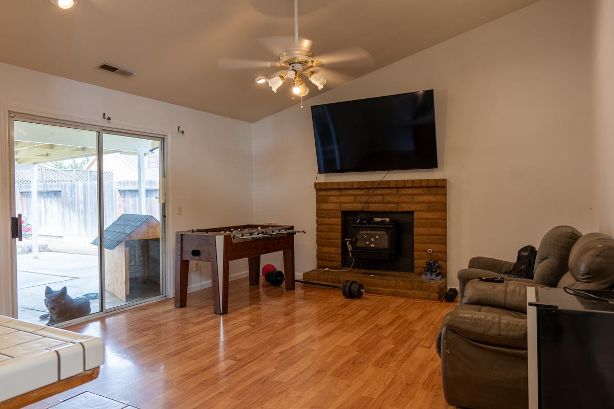 2129 Blue Ridge Ave, Los Banos, CA 93635 photo 6