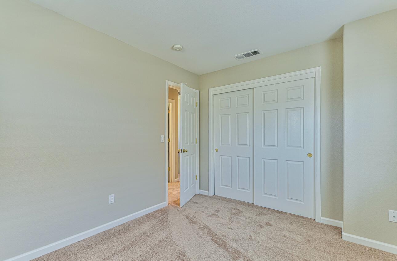Detail Gallery Image 23 of 33 For 885 Rogge Rd, Salinas,  CA 93906 - 3 Beds | 2/1 Baths