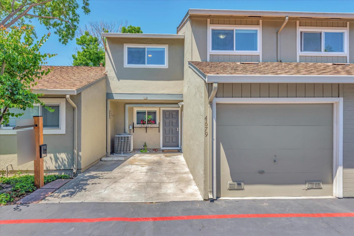 Detail Gallery Image 1 of 1 For 4679 Persimmon Pl, San Jose,  CA 95129 - 3 Beds | 1/1 Baths