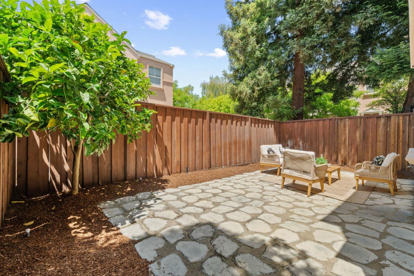Detail Gallery Image 36 of 46 For 143 Laurel Way, Mountain View,  CA 94040 - 3 Beds | 2/1 Baths