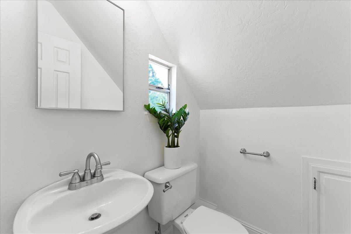 Detail Gallery Image 28 of 38 For 121 Jane Ann Way, Campbell,  CA 95008 - 4 Beds | 2 Baths