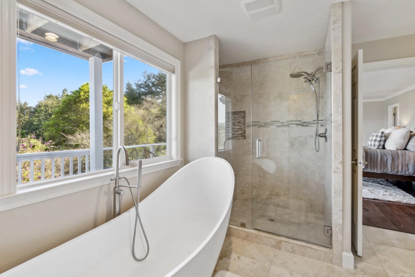 Detail Gallery Image 15 of 79 For 251 Starlight Ter, Santa Cruz,  CA 95065 - 3 Beds | 2 Baths