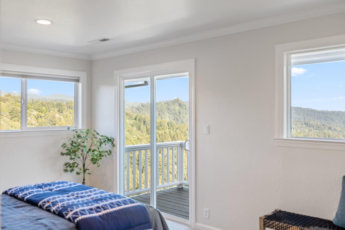 Detail Gallery Image 22 of 79 For 251 Starlight Ter, Santa Cruz,  CA 95065 - 3 Beds | 2 Baths