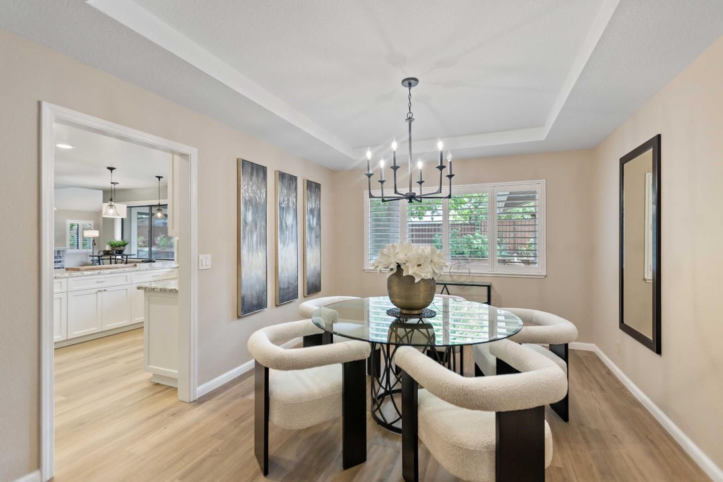 Detail Gallery Image 11 of 45 For 208 Blossom Glen Way, Los Gatos,  CA 95032 - 4 Beds | 2 Baths