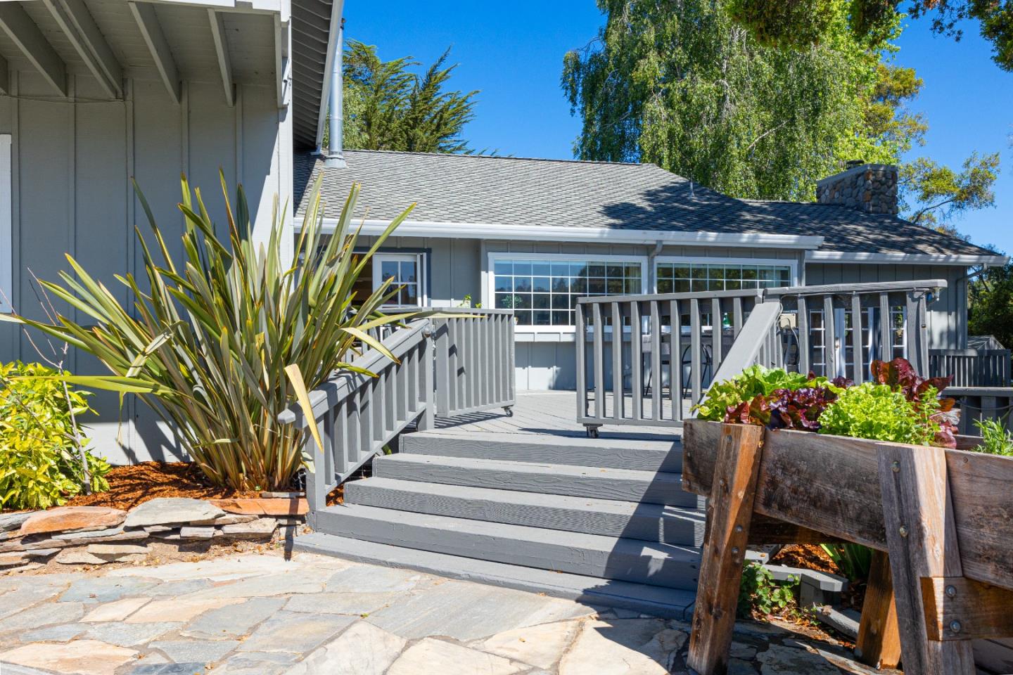 Detail Gallery Image 52 of 92 For 348 Los Robles Rd, Soquel,  CA 95073 - 3 Beds | 2/1 Baths