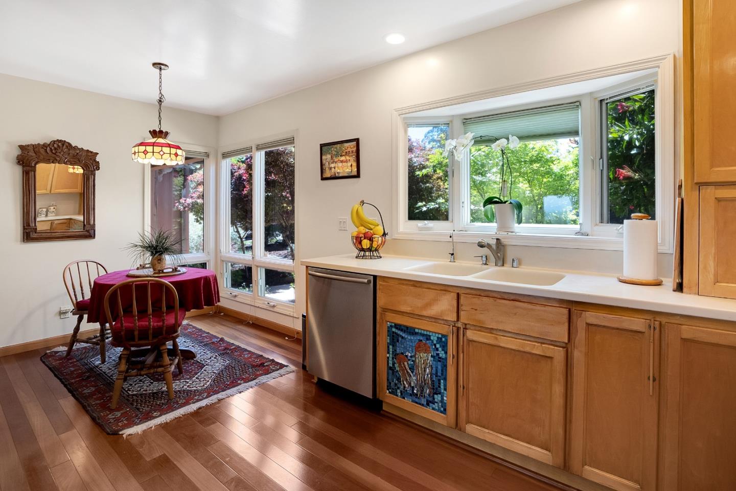 Detail Gallery Image 14 of 51 For 139 Scenic St, Santa Cruz,  CA 95060 - 3 Beds | 2/1 Baths