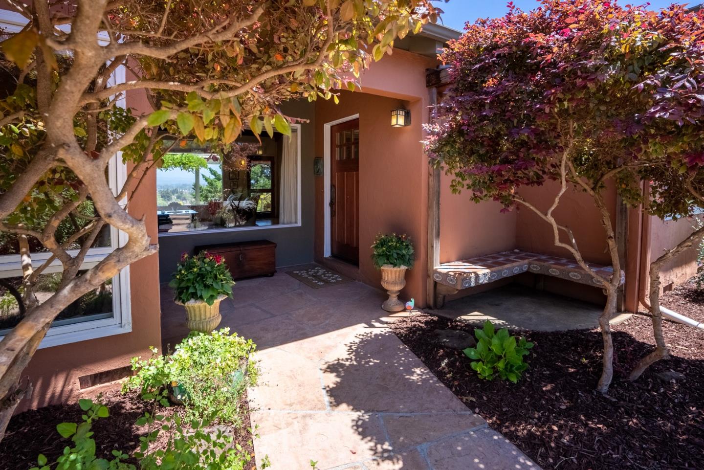 Detail Gallery Image 3 of 51 For 139 Scenic St, Santa Cruz,  CA 95060 - 3 Beds | 2/1 Baths