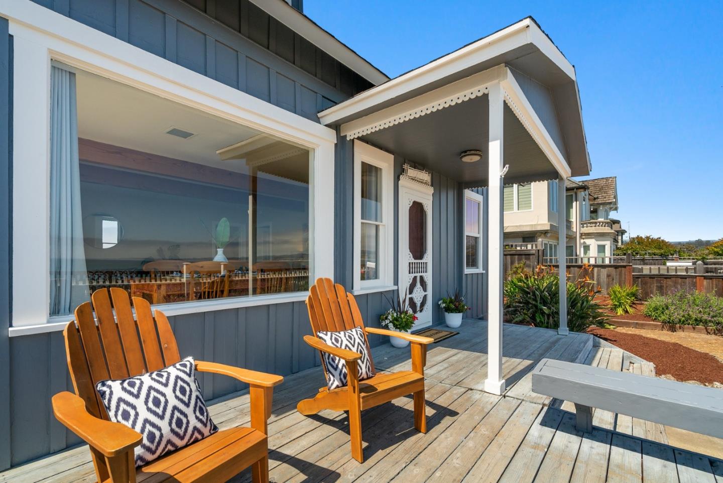 Detail Gallery Image 5 of 46 For 302 Grand Ave, Capitola,  CA 95010 - 4 Beds | 2 Baths