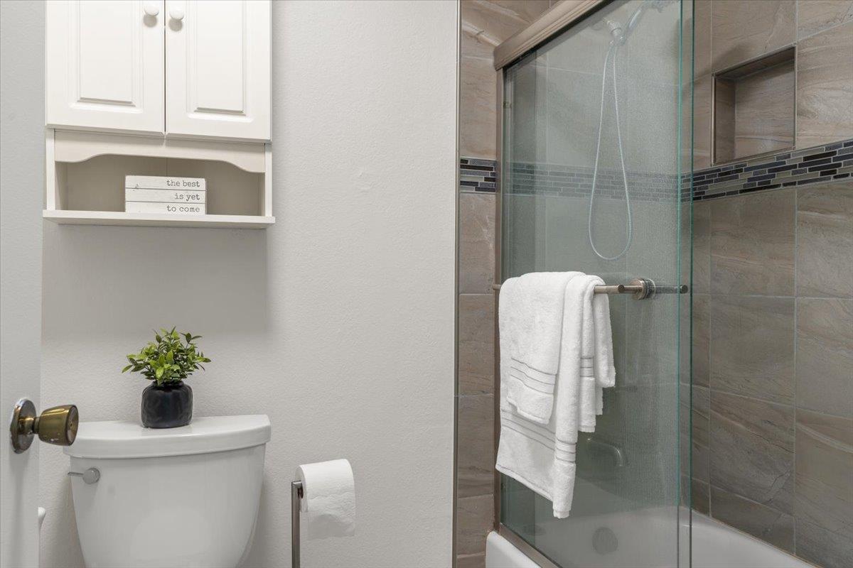 Detail Gallery Image 16 of 24 For 915 Apricot Ave #J,  Campbell,  CA 95008 - 1 Beds | 1 Baths