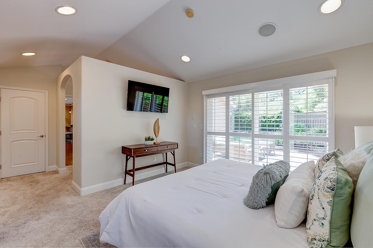 Detail Gallery Image 18 of 28 For 6875 Heaton Moor Dr, San Jose,  CA 95119 - 3 Beds | 2 Baths