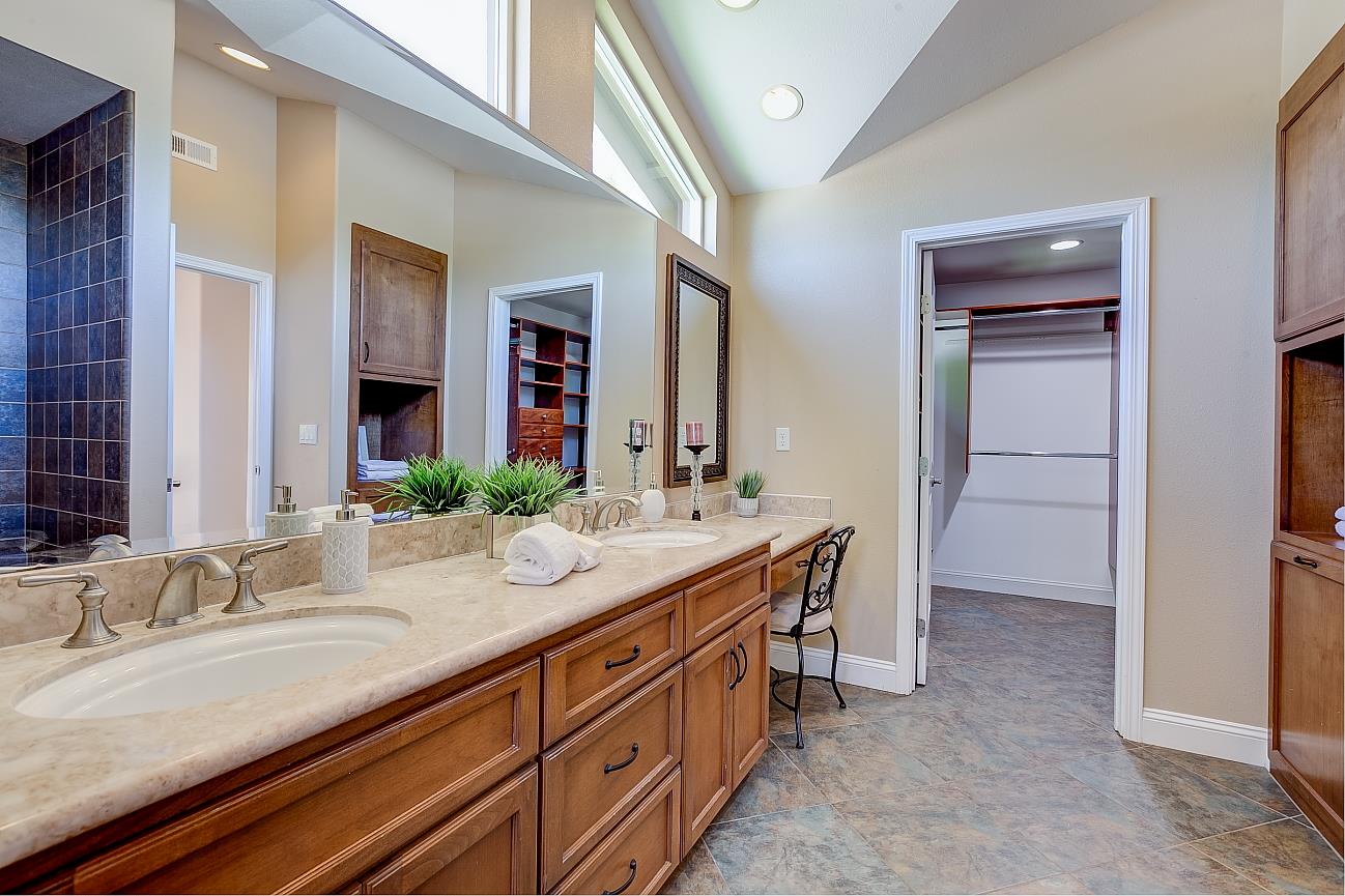 Detail Gallery Image 21 of 28 For 6875 Heaton Moor Dr, San Jose,  CA 95119 - 3 Beds | 2 Baths