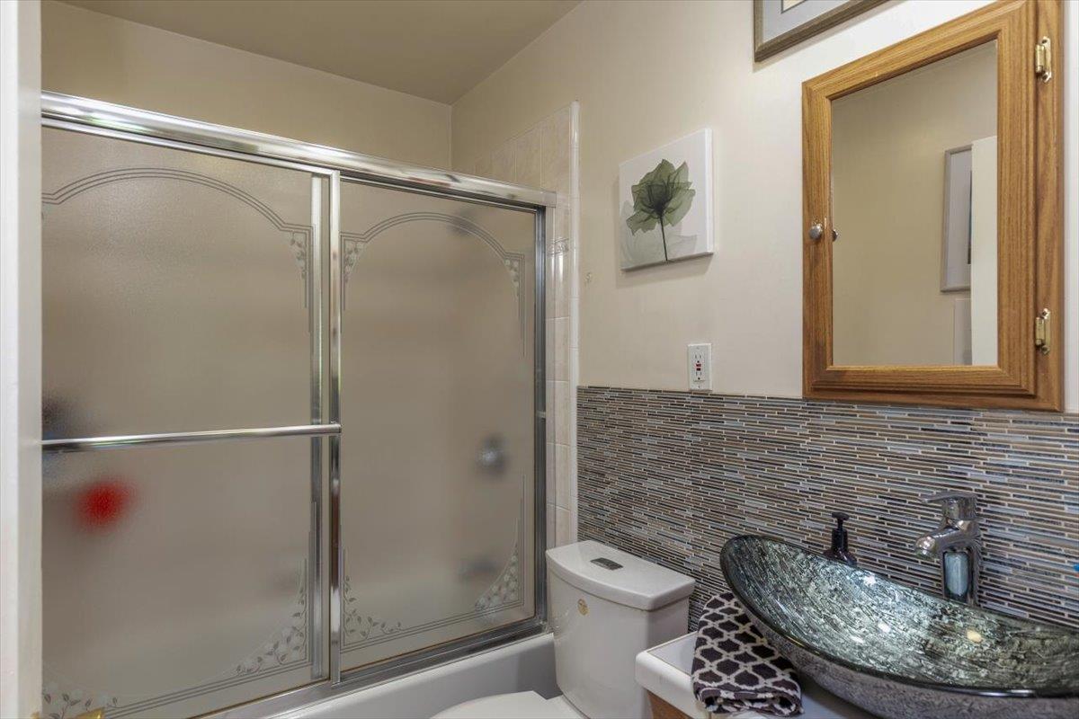 Detail Gallery Image 16 of 29 For 2038 Coastland Ave, San Jose,  CA 95125 - 4 Beds | 2/1 Baths
