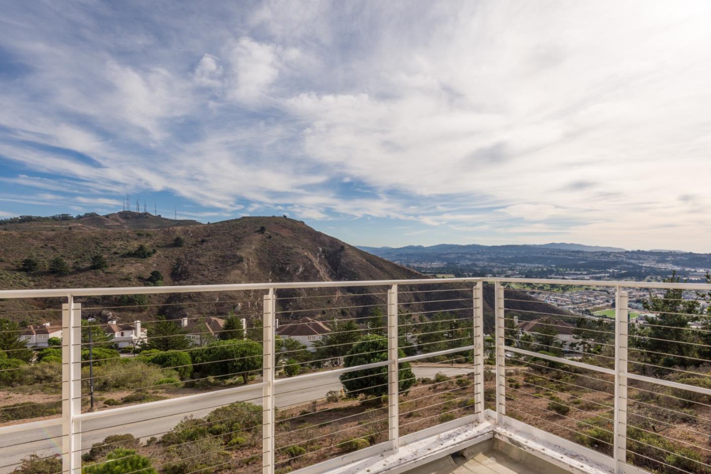 Detail Gallery Image 8 of 20 For 743 Green Ridge Dr #4,  Daly City,  CA 94014 - 2 Beds | 2 Baths