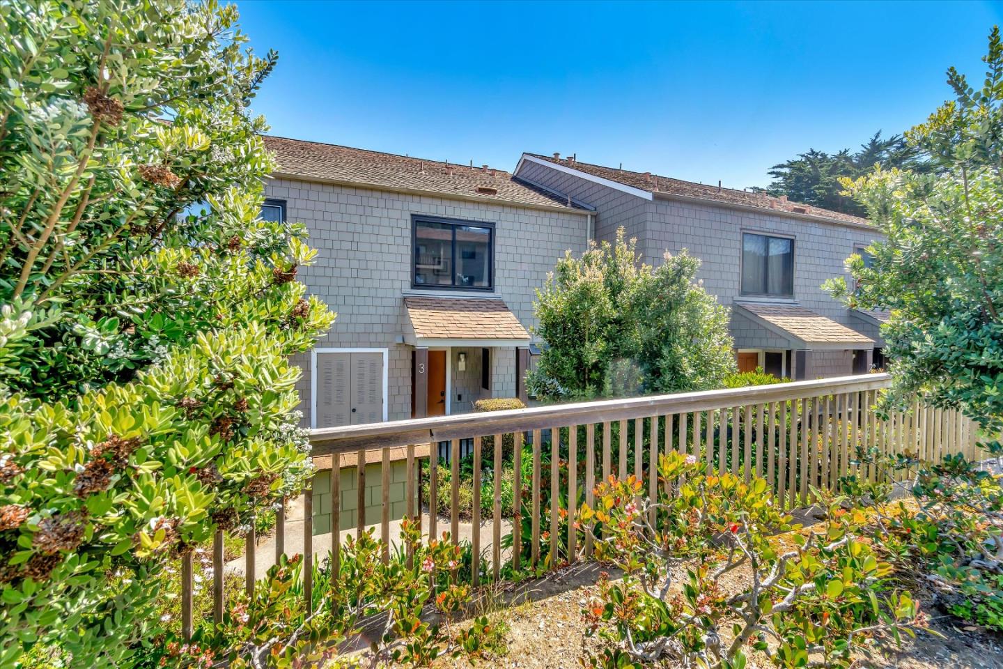75 Hyde Ct Apt 3, Daly City, CA 94015 photo 2