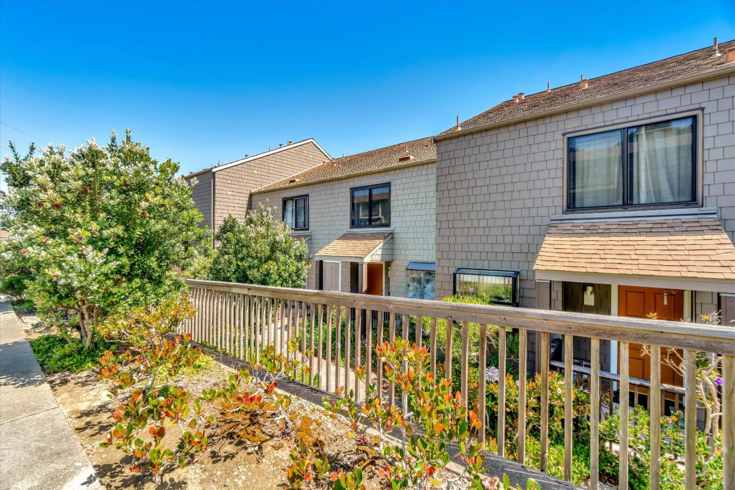 Detail Gallery Image 46 of 46 For 75 Hyde Ct #3,  Daly City,  CA 94015 - 2 Beds | 2/1 Baths