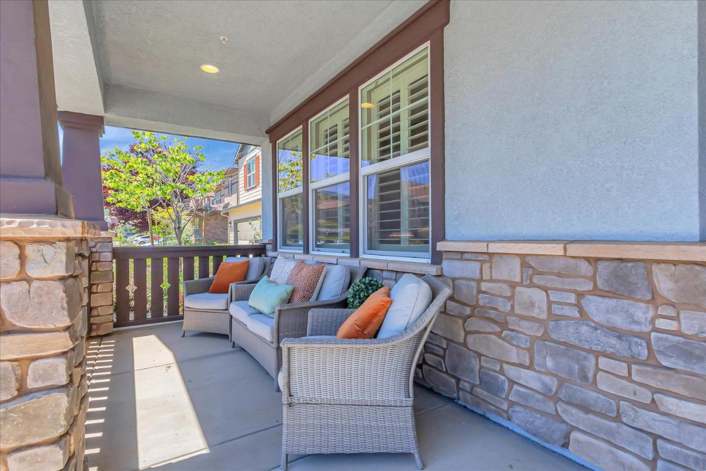 Detail Gallery Image 5 of 99 For 1247 Viognier Way, Gilroy,  CA 95020 - 5 Beds | 4/1 Baths